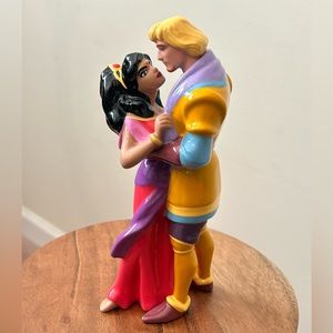 Disney Vintage Esmeralda and Phoebus Figurine The Hunchback of Notre Dame Statue